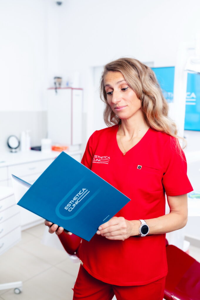 Leczenie kanałowe pod mikroskopem - 2025.05.15 estetica clinic rawa mazowiecka